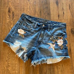 American Eagle Vintage High-Rise Festival Shorts with floral and sparrow accents